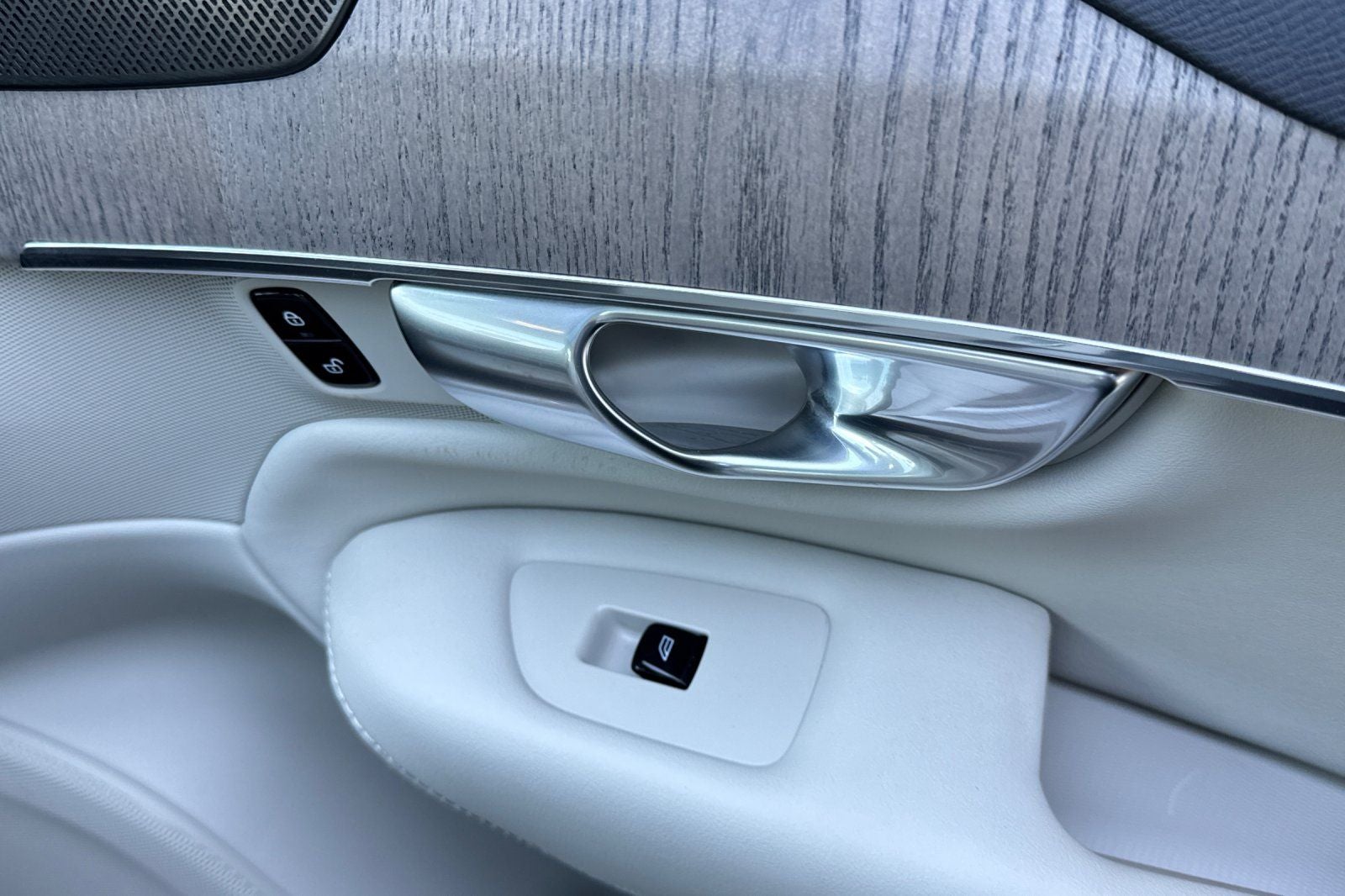 2023 Volvo XC90 B6 Plus 7-Seater