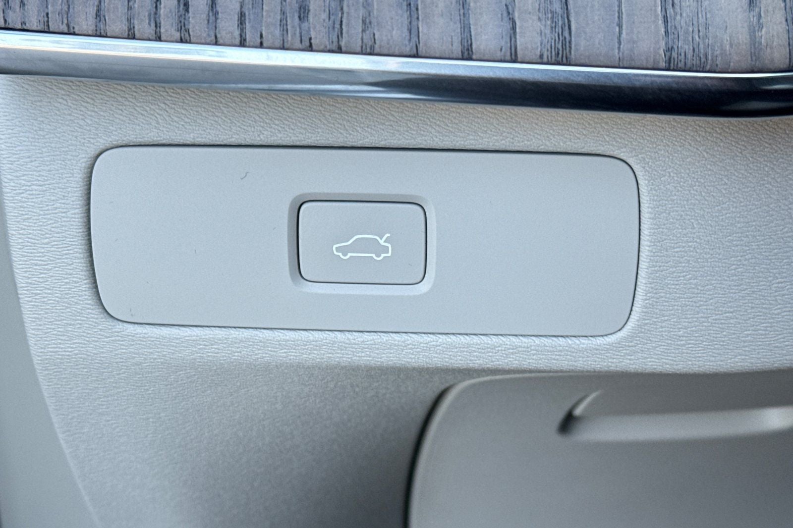 2023 Volvo XC90 B6 Plus 7-Seater