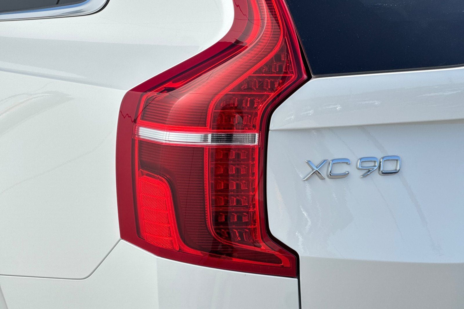 2023 Volvo XC90 B6 Plus 7-Seater