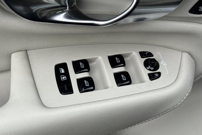 2023 Volvo XC90 B6 Core