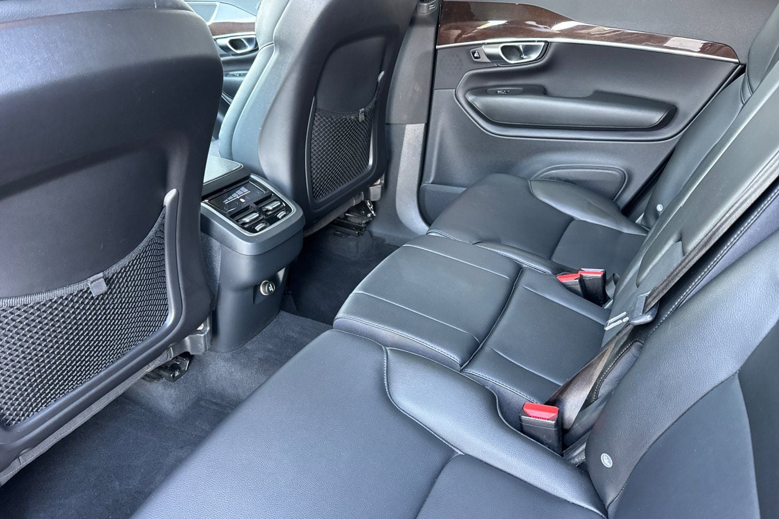 2019 Volvo XC90 T5 Momentum