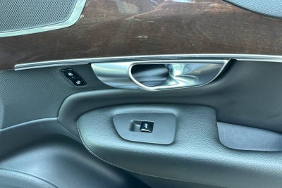2019 Volvo XC90 T5 Momentum