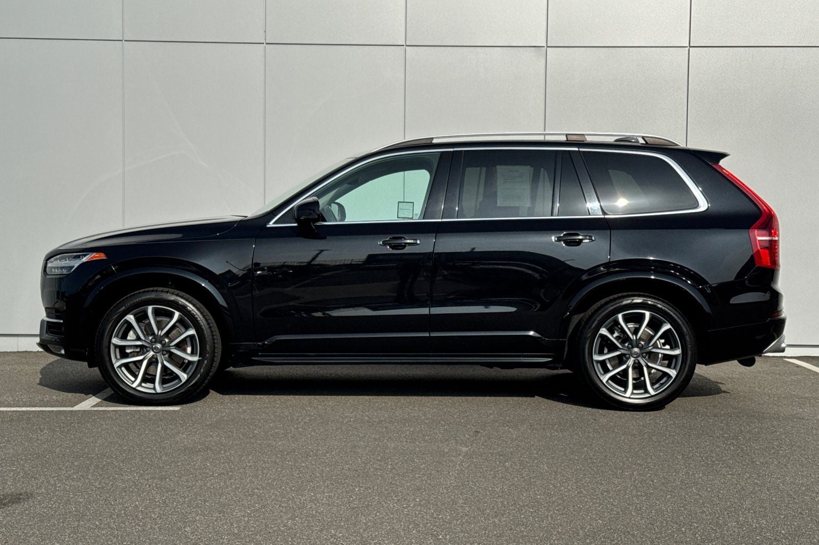 2019 Volvo XC90 T5 Momentum