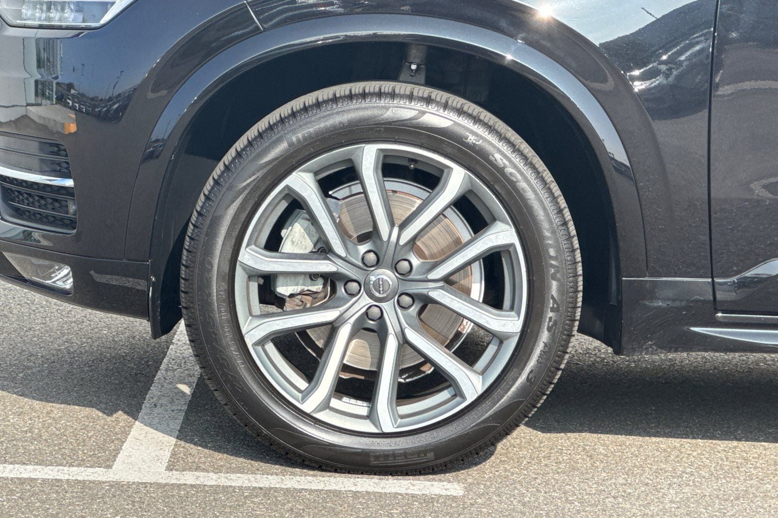 2019 Volvo XC90 T5 Momentum