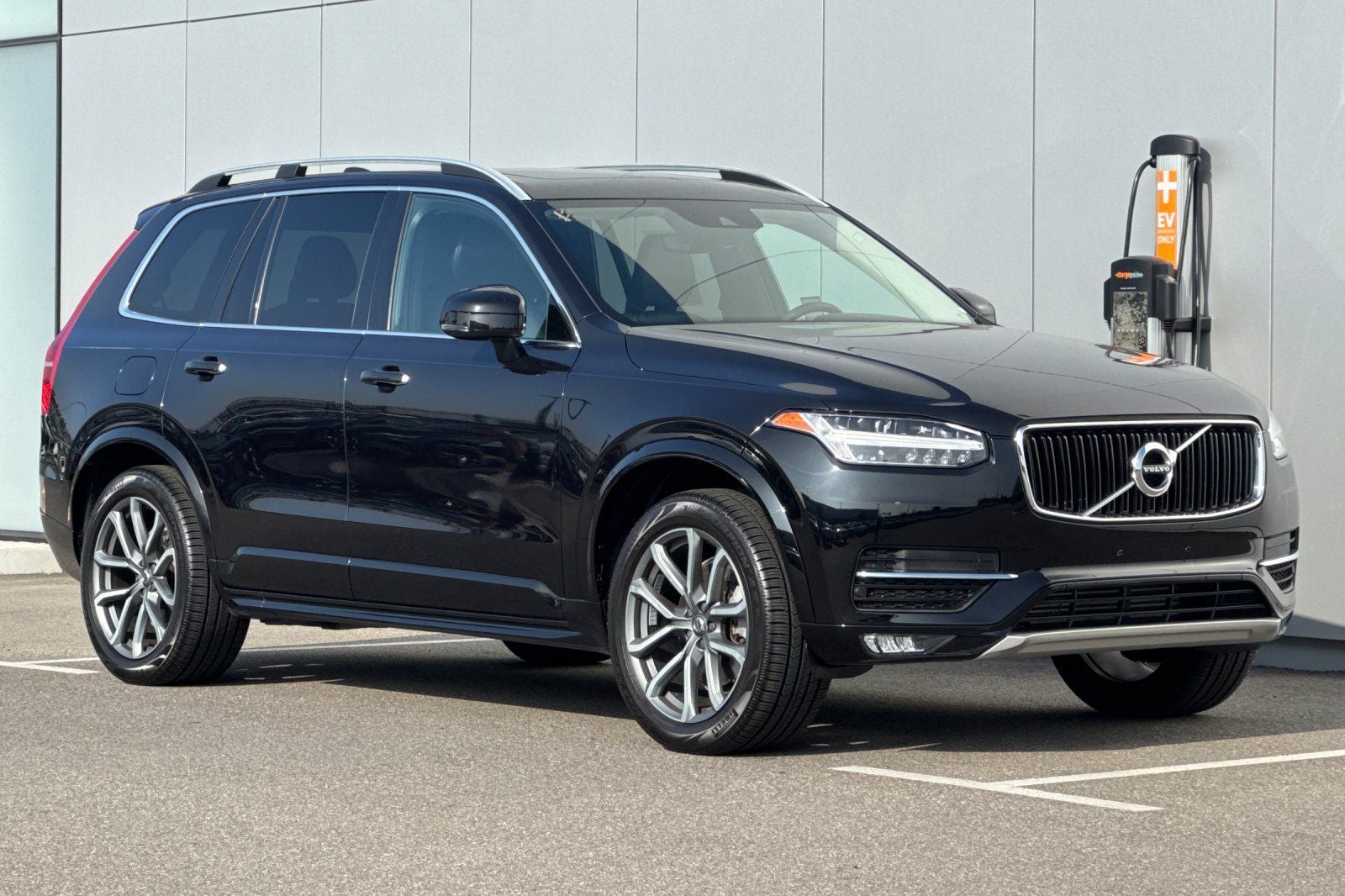 2019 Volvo XC90 T5 Momentum
