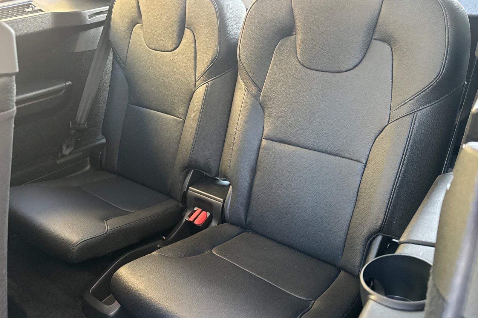 2021 Volvo XC90 Recharge Plug-In Hybrid T8 Inscription Expression 7 Passenger