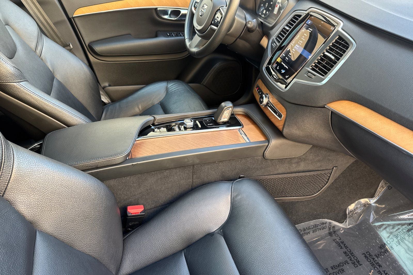 2021 Volvo XC90 Recharge Plug-In Hybrid T8 Inscription Expression 7 Passenger