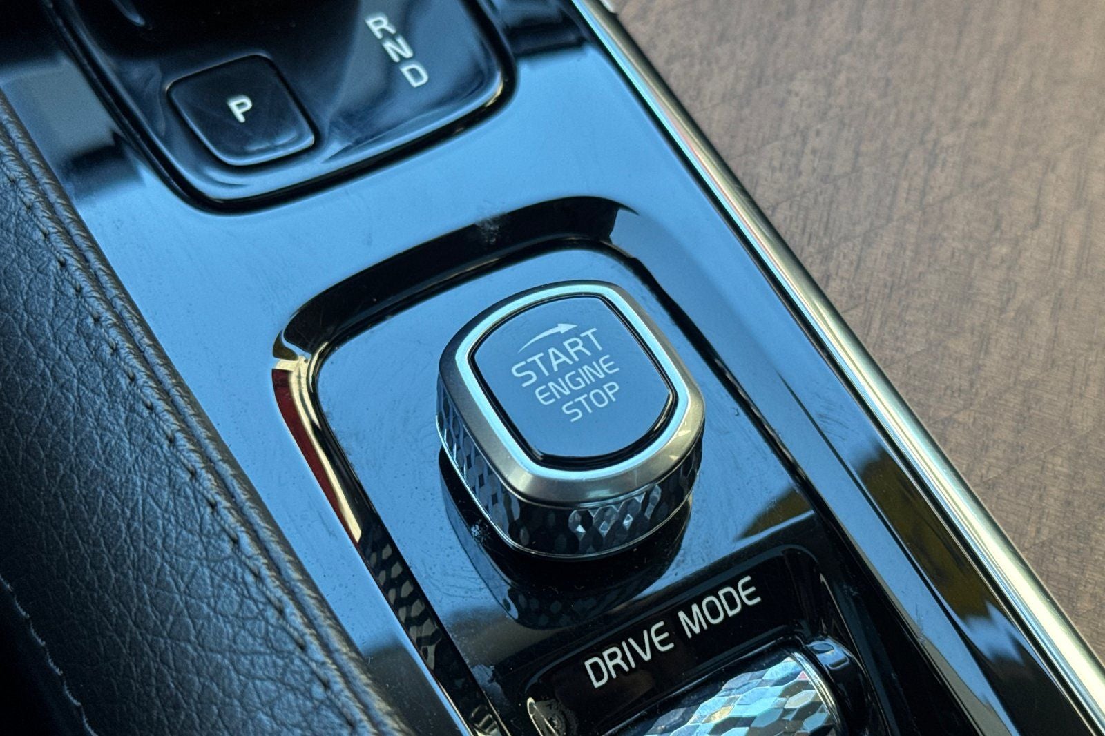 2021 Volvo XC90 Recharge Plug-In Hybrid T8 Inscription Expression 7 Passenger