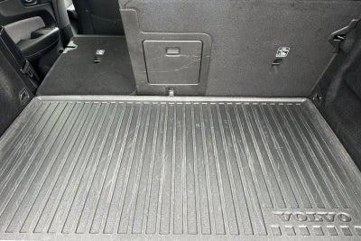 2021 Volvo XC60 Recharge Plug-In Hybrid T8 R-Design