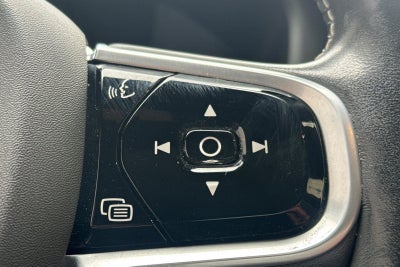 2021 Volvo XC60 Recharge Plug-In Hybrid T8 R-Design