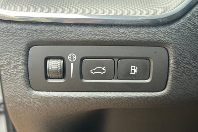 2021 Volvo XC60 Recharge Plug-In Hybrid T8 R-Design