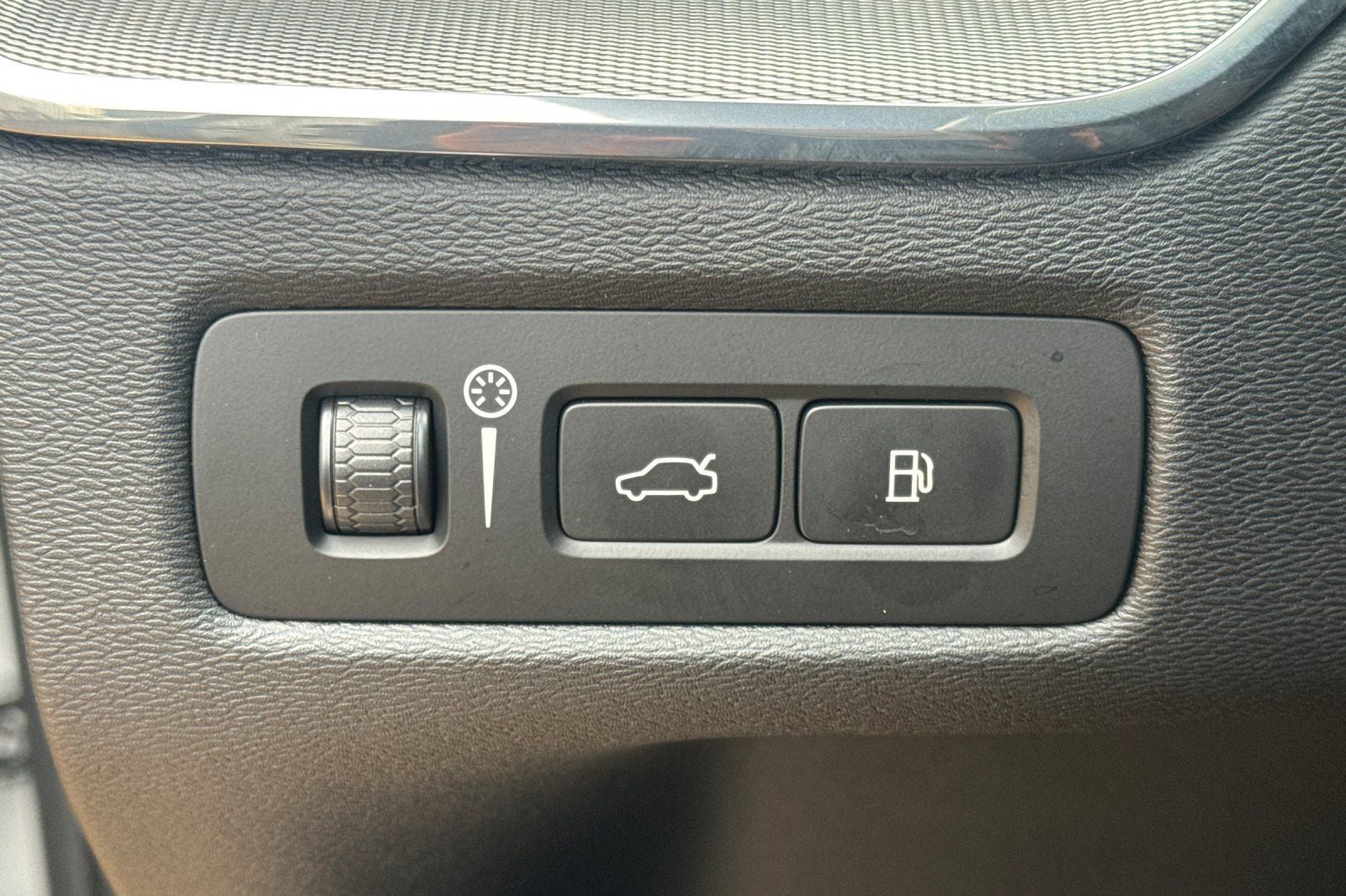 2021 Volvo XC60 Recharge Plug-In Hybrid T8 R-Design