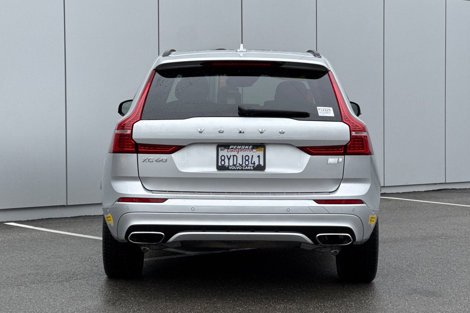 2021 Volvo XC60 Recharge Plug-In Hybrid T8 R-Design