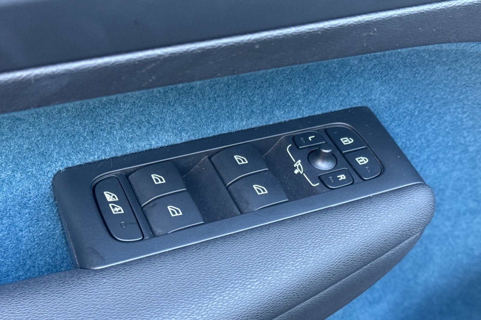 2023 Volvo C40 Recharge Pure Electric Ultimate