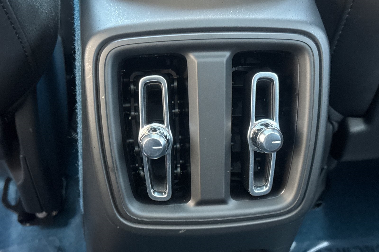 2023 Volvo C40 Recharge Pure Electric Ultimate