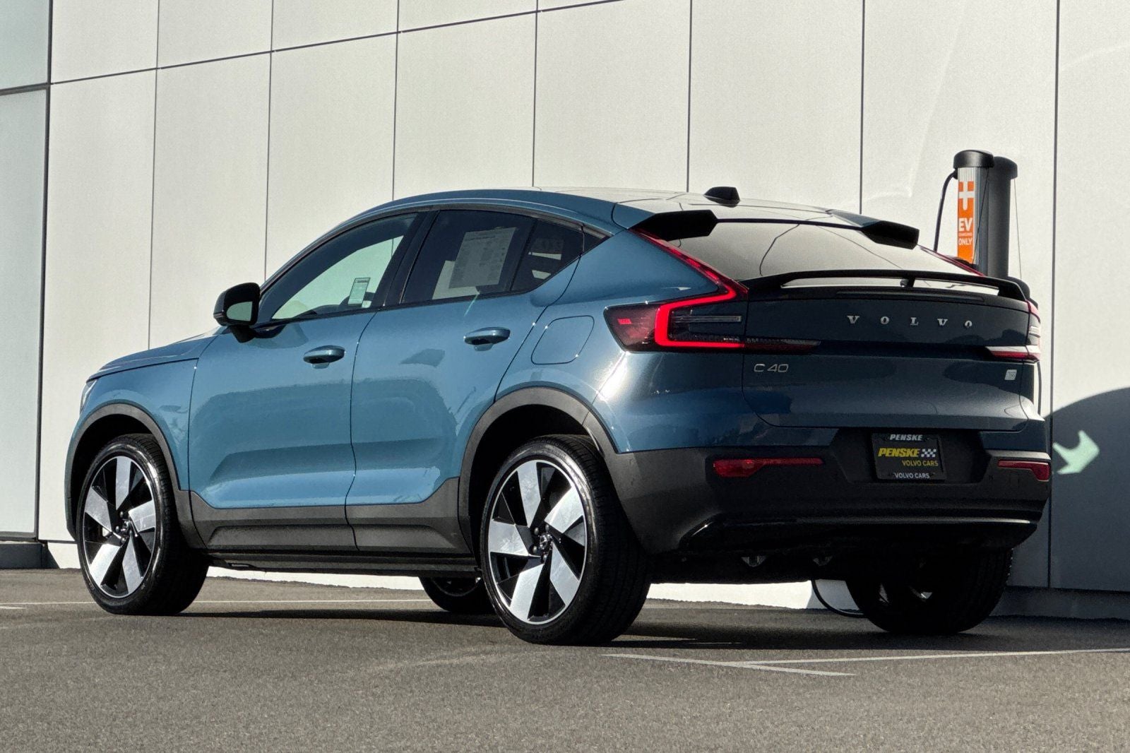 2023 Volvo C40 Recharge Pure Electric Ultimate