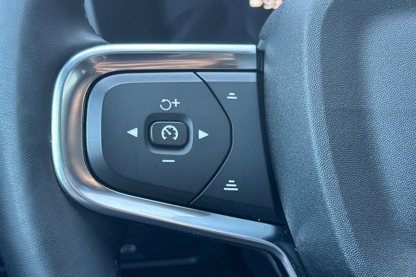 2023 Volvo C40 Recharge Pure Electric Ultimate