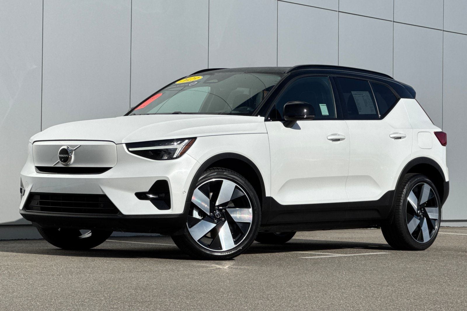 2023 Volvo XC40 Recharge Pure Electric Twin Plus