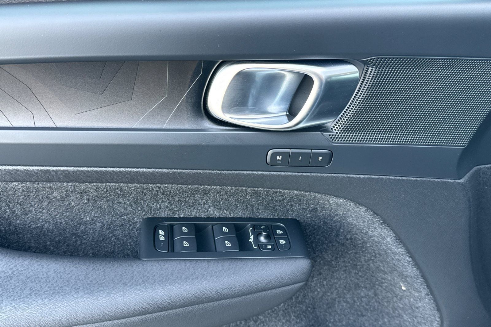 2023 Volvo XC40 Recharge Pure Electric Twin Plus