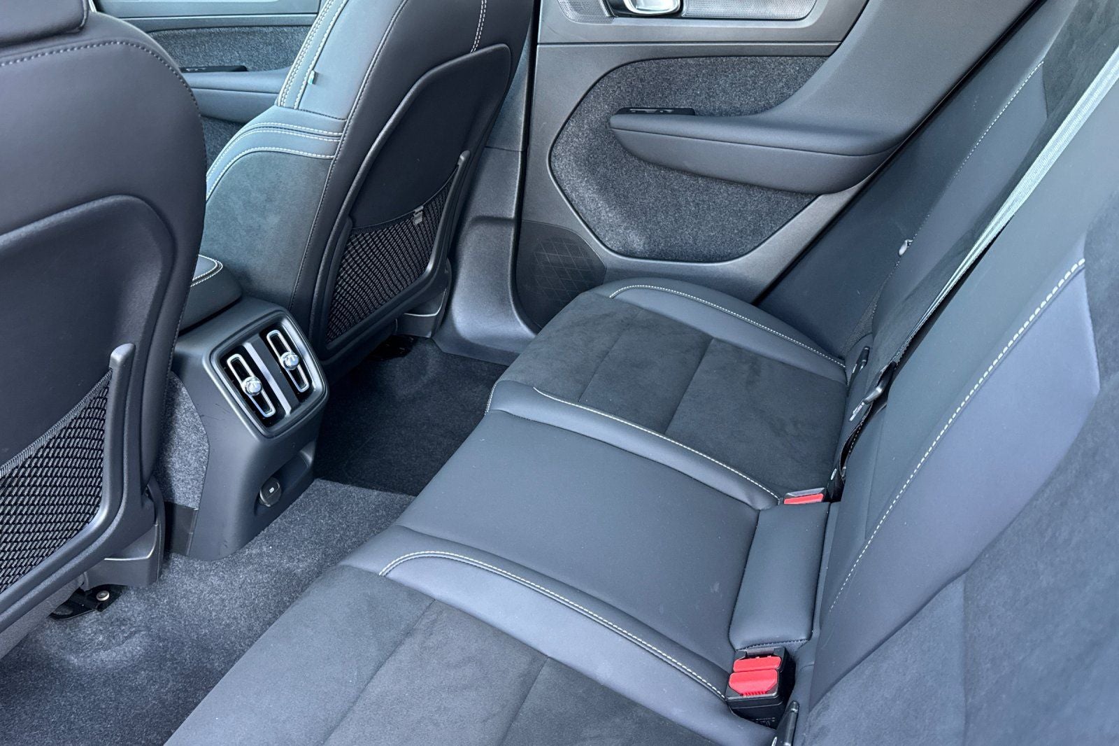 2023 Volvo XC40 Recharge Pure Electric Twin Plus