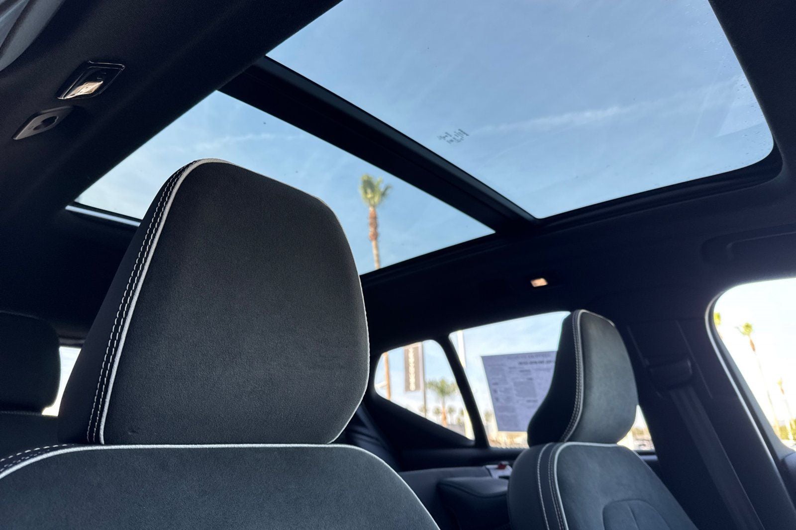 2023 Volvo XC40 Recharge Pure Electric Twin Plus