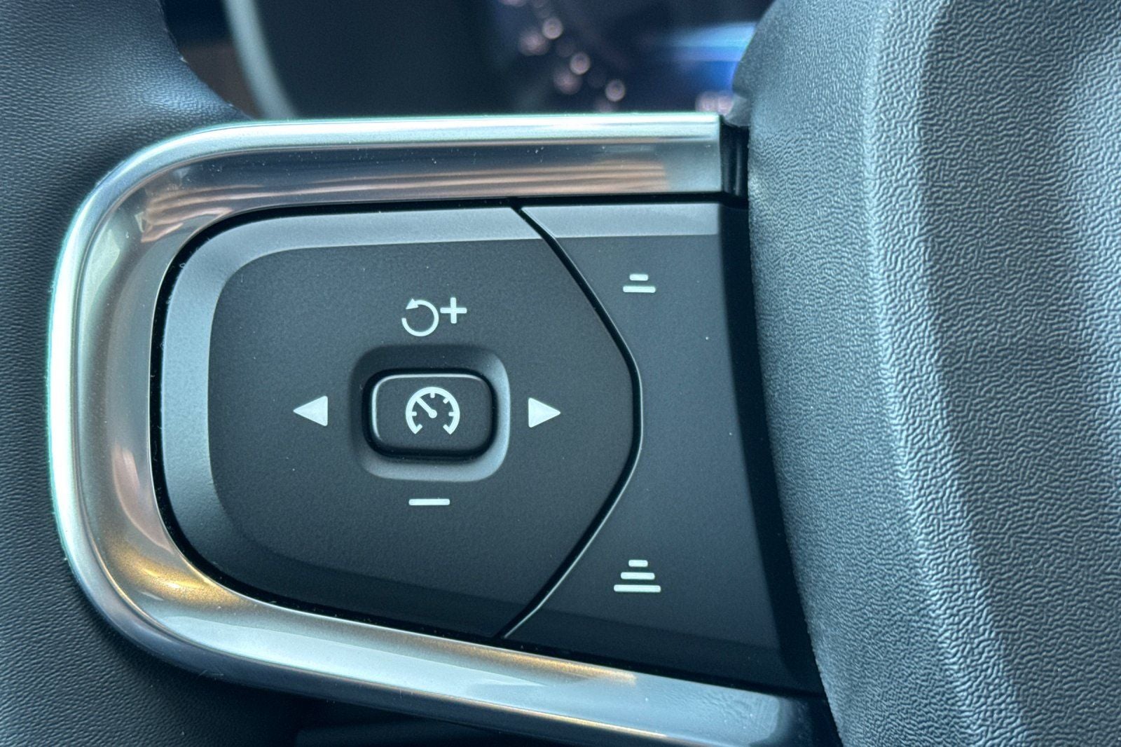 2023 Volvo XC40 Recharge Pure Electric Twin Plus