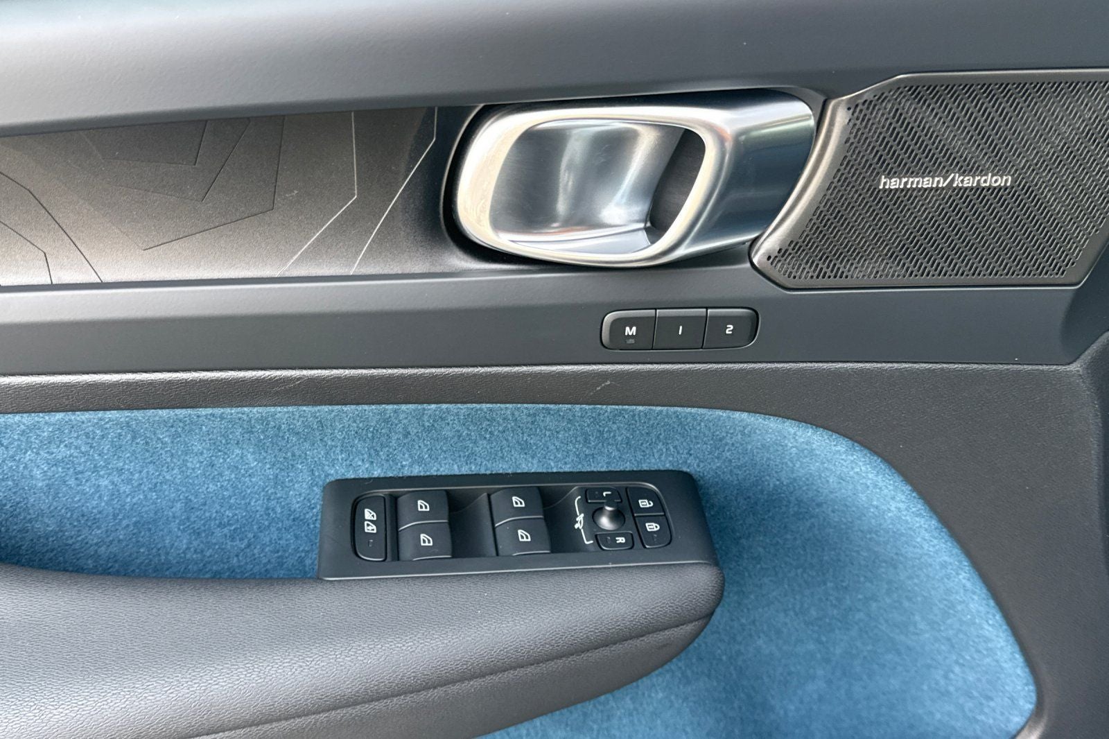 2023 Volvo XC40 Recharge Pure Electric Ultimate