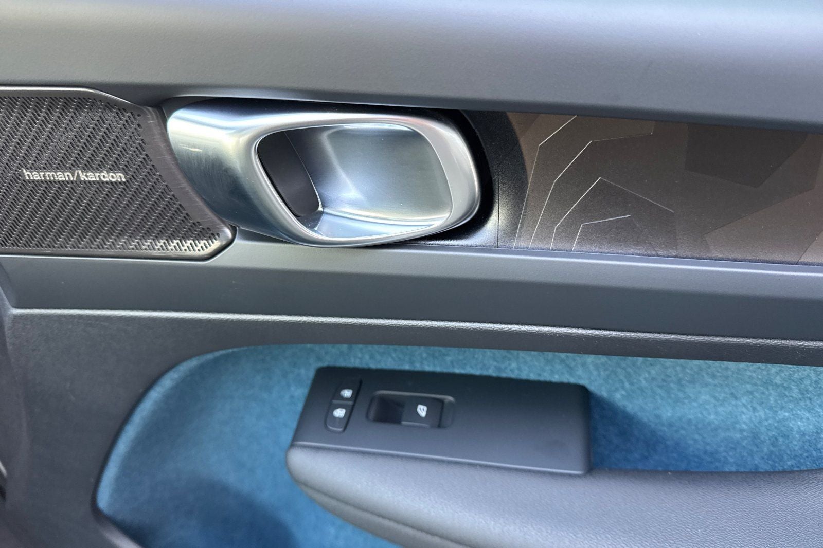 2023 Volvo XC40 Recharge Pure Electric Ultimate