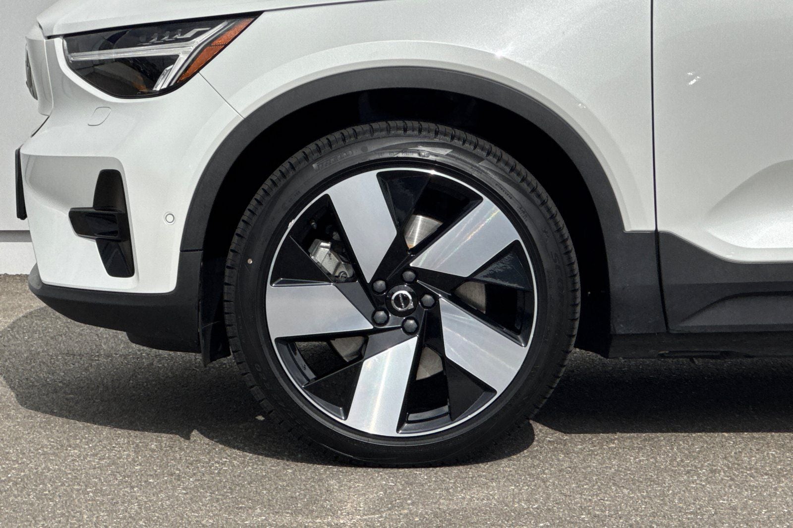 2023 Volvo XC40 Recharge Pure Electric Ultimate