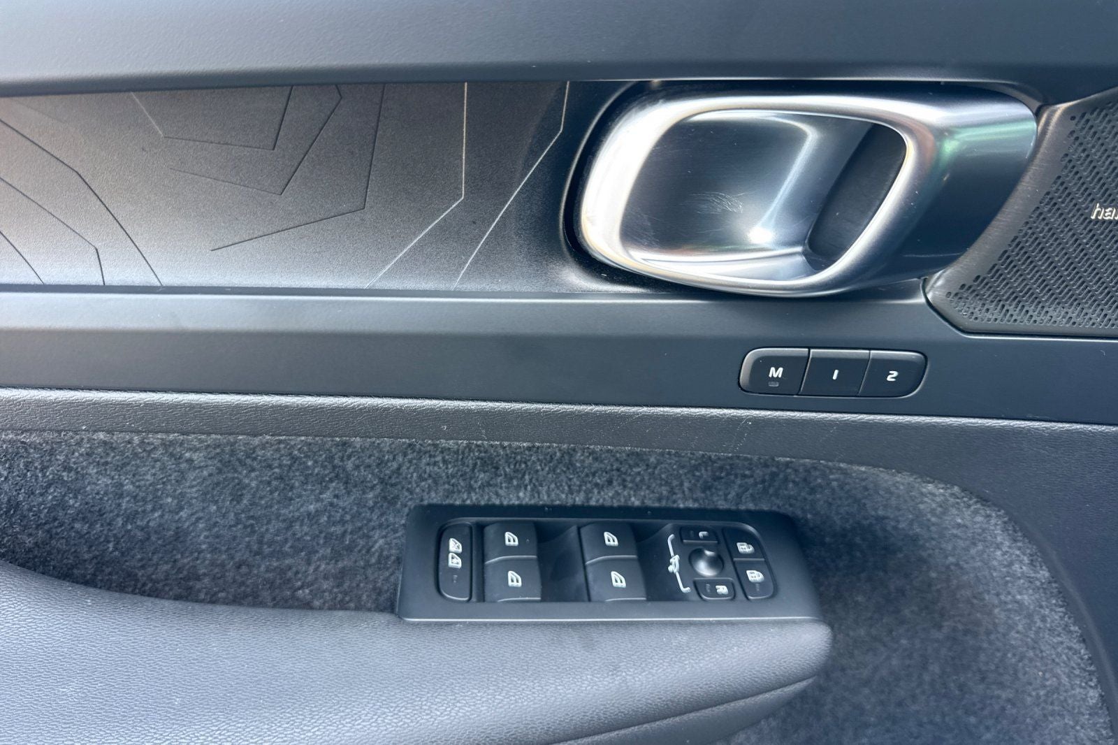 2023 Volvo XC40 Recharge Pure Electric Ultimate