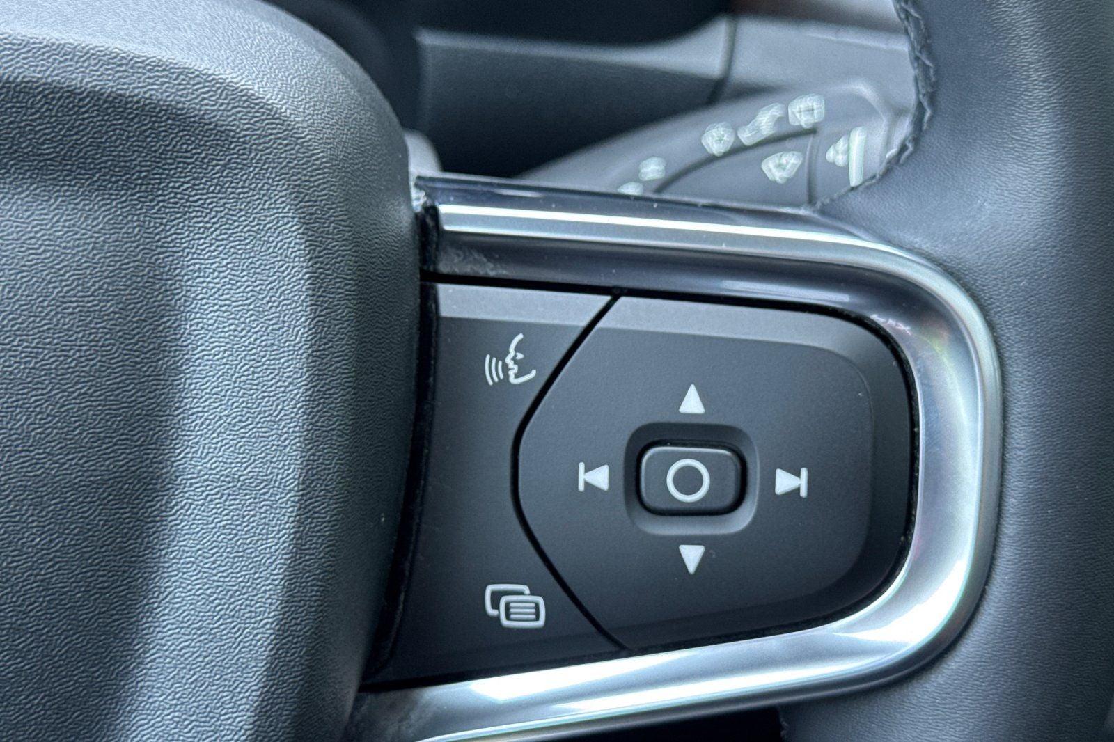 2023 Volvo XC40 Recharge Pure Electric Ultimate