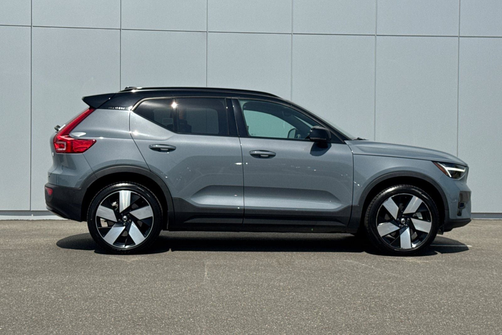 2023 Volvo XC40 Recharge Pure Electric Ultimate