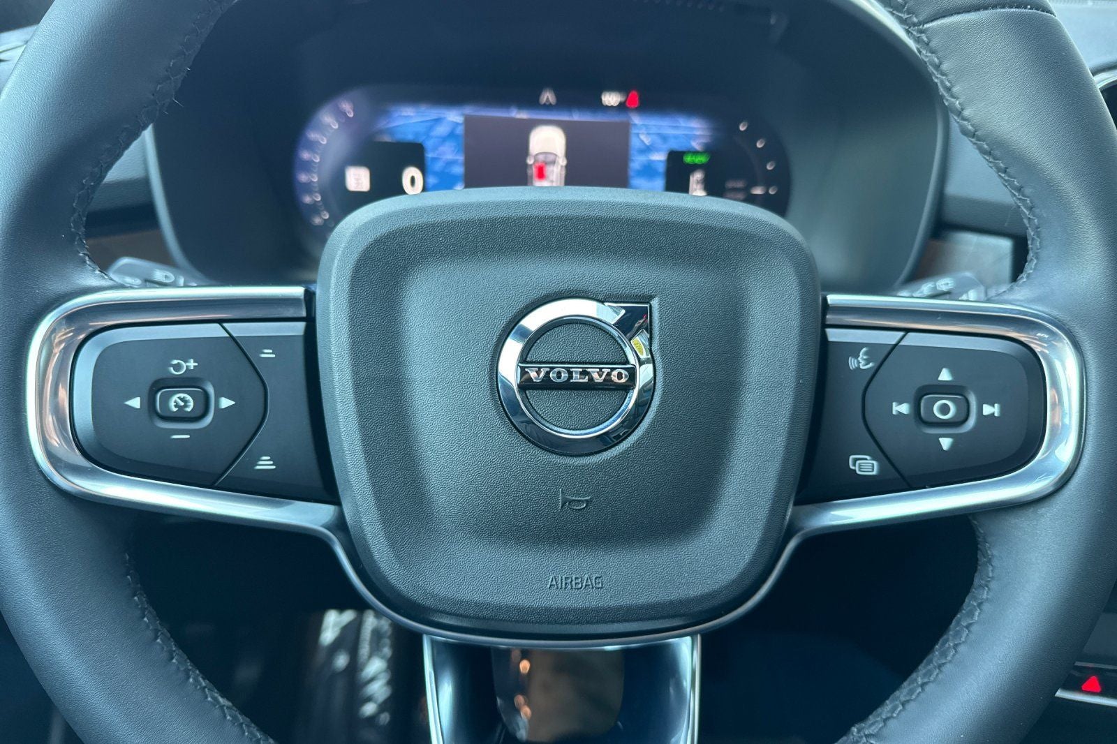 2023 Volvo XC40 Recharge Pure Electric Ultimate