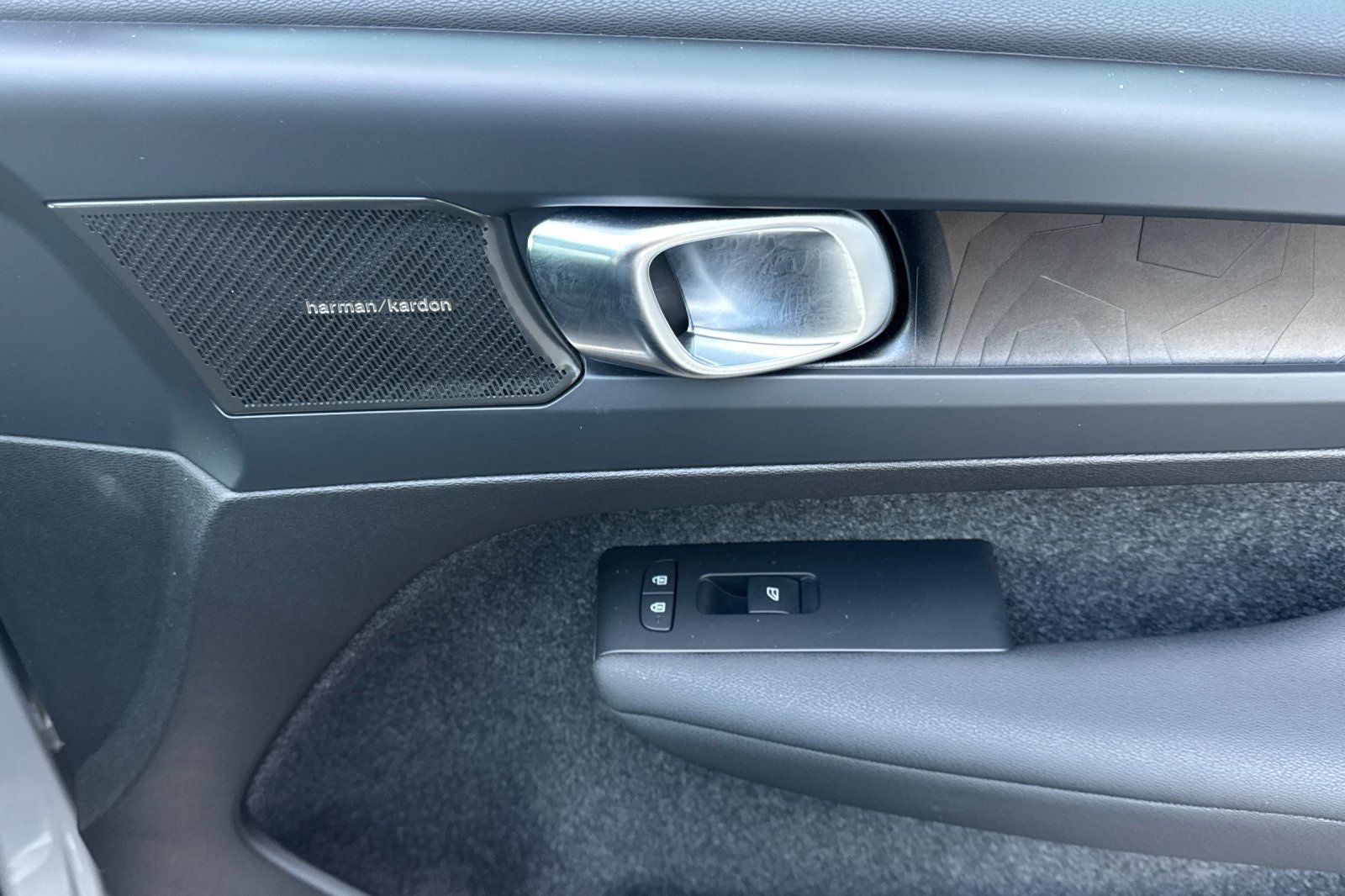 2023 Volvo XC40 Recharge Pure Electric Ultimate