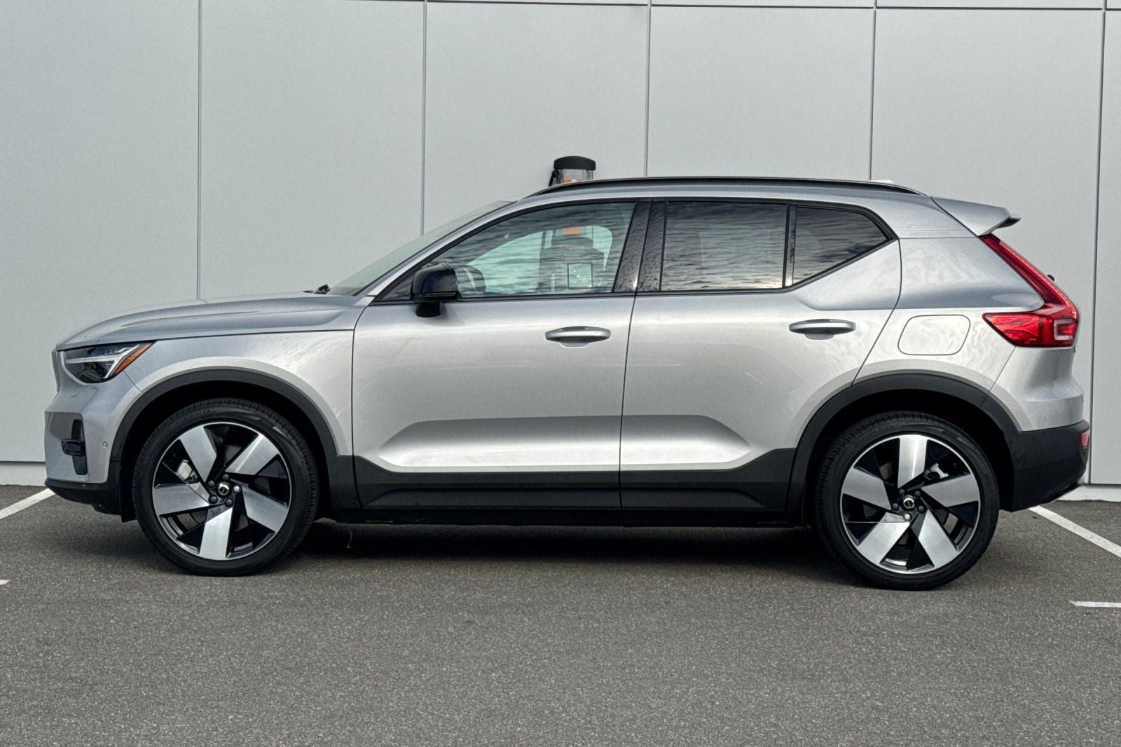 2023 Volvo XC40 Recharge Pure Electric Ultimate
