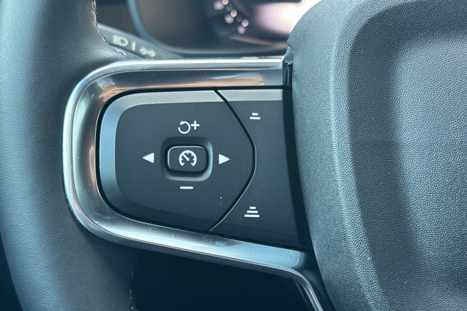 2023 Volvo XC40 Recharge Pure Electric Ultimate