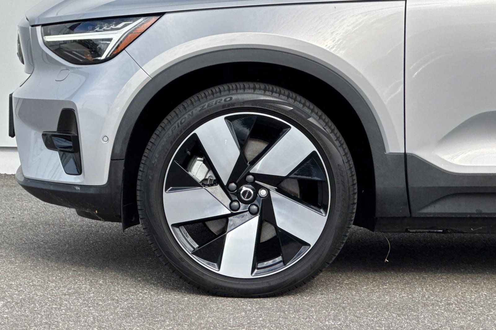 2023 Volvo XC40 Recharge Pure Electric Ultimate