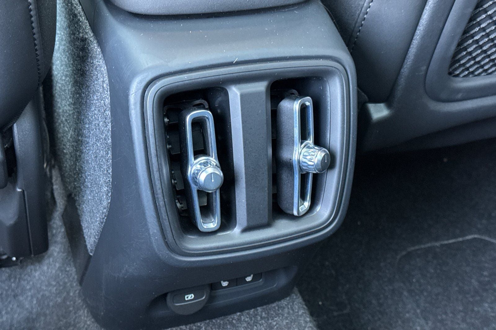 2023 Volvo XC40 Recharge Pure Electric Ultimate