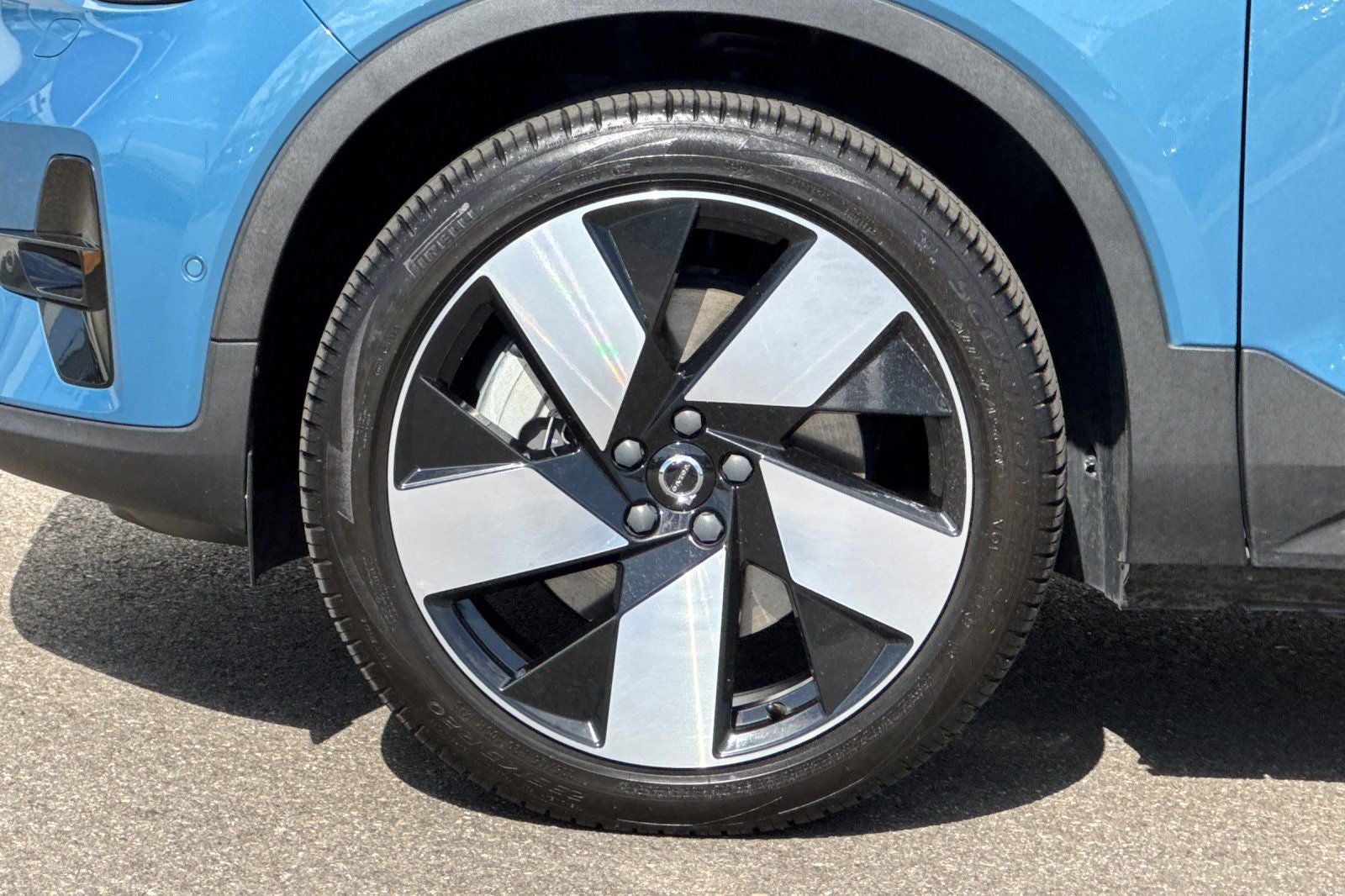 2023 Volvo XC40 Recharge Pure Electric Ultimate
