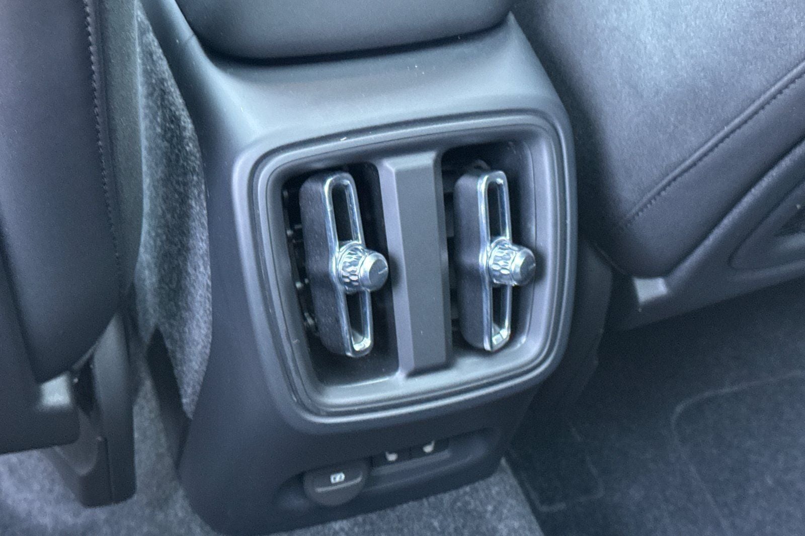 2023 Volvo XC40 Recharge Pure Electric Ultimate