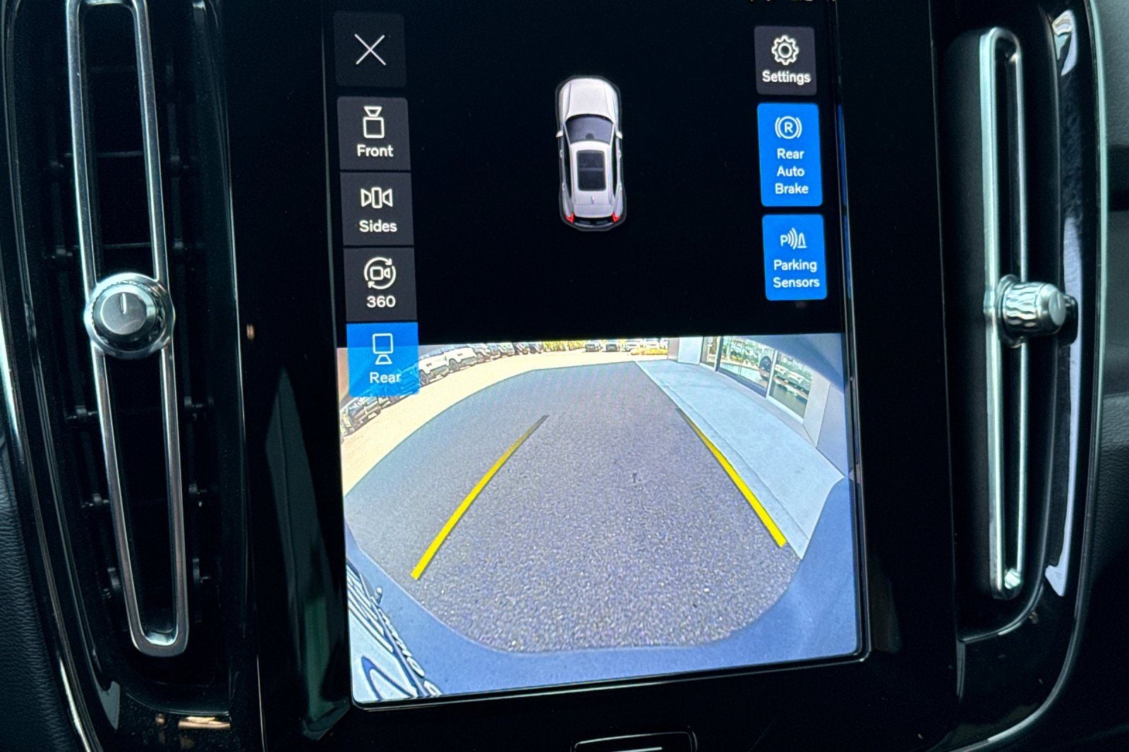 2023 Volvo XC40 Recharge Pure Electric Ultimate