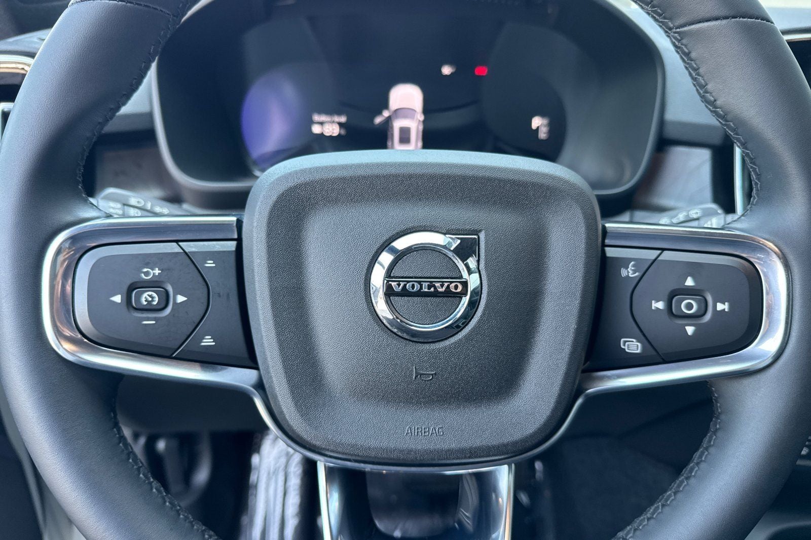 2023 Volvo XC40 Recharge Pure Electric Ultimate