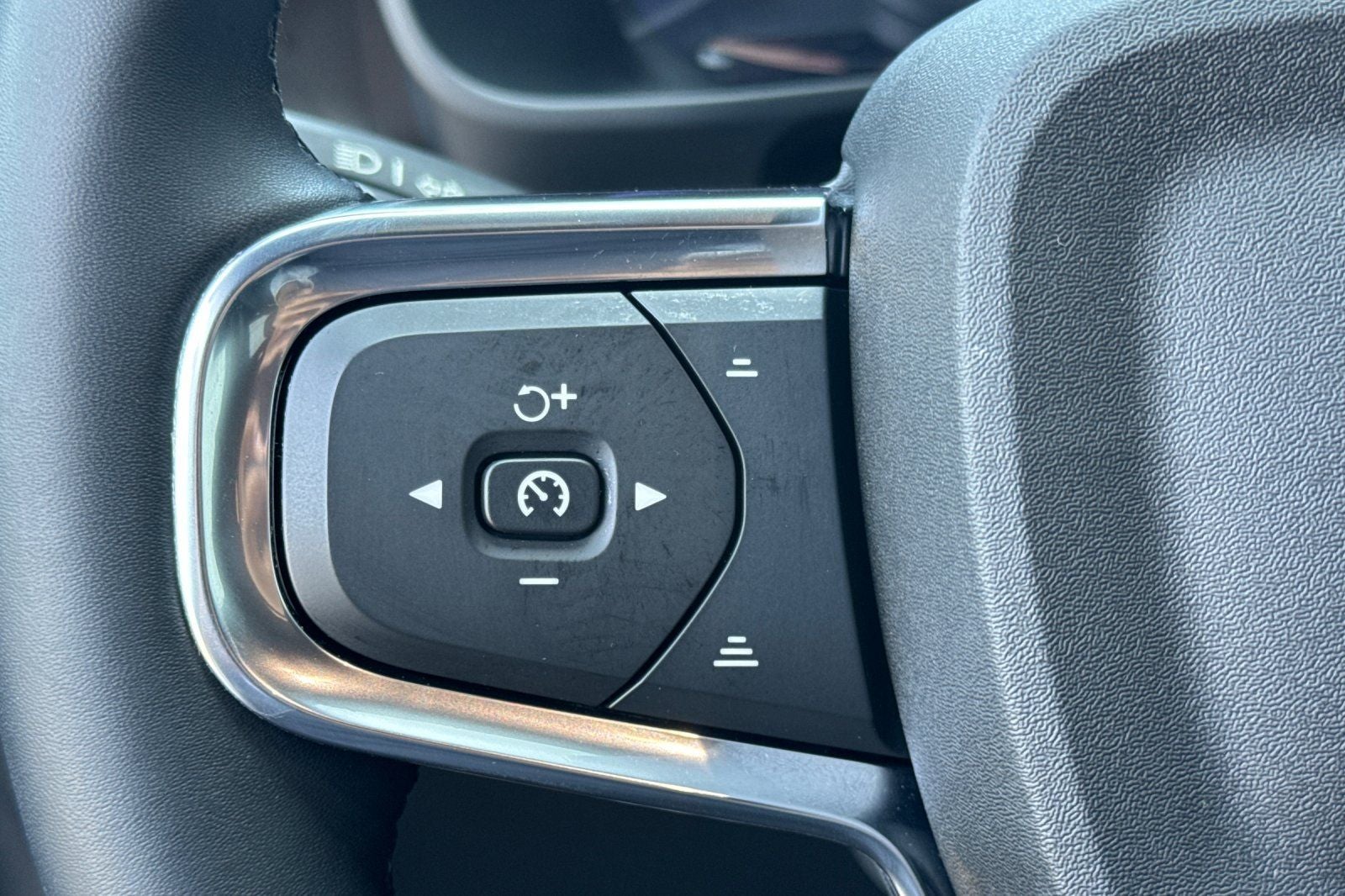2023 Volvo XC40 Recharge Pure Electric Ultimate