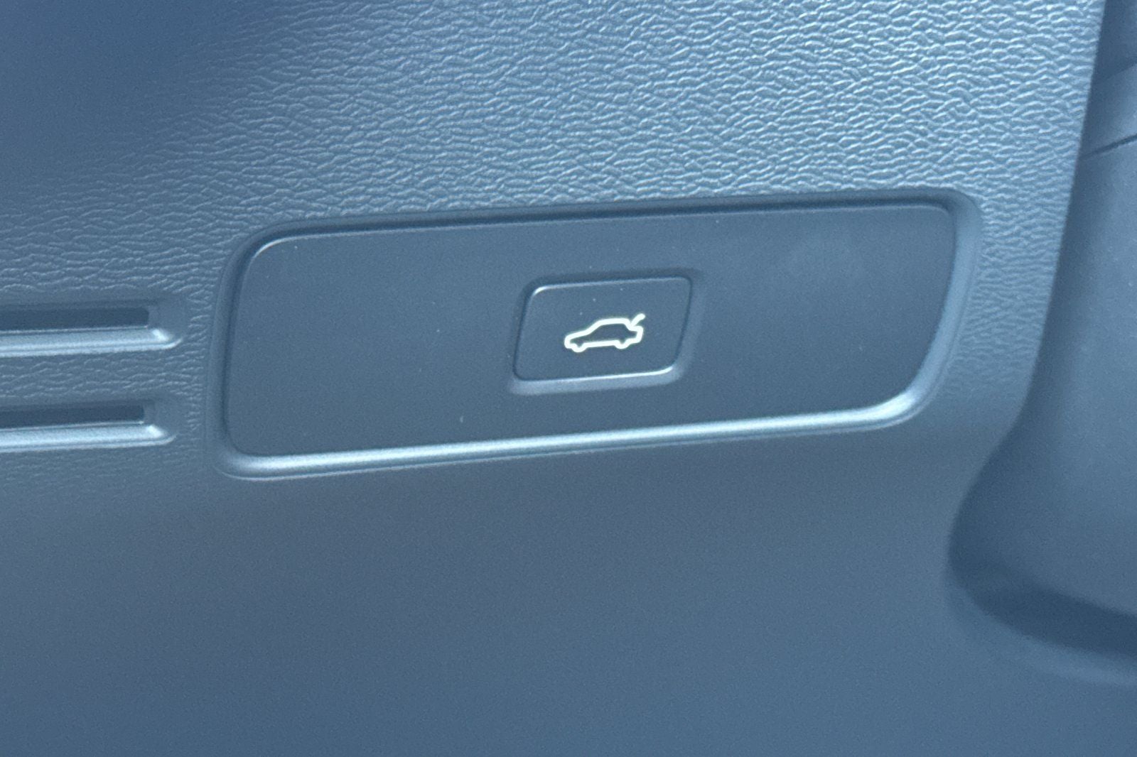 2023 Volvo XC40 Recharge Pure Electric Ultimate