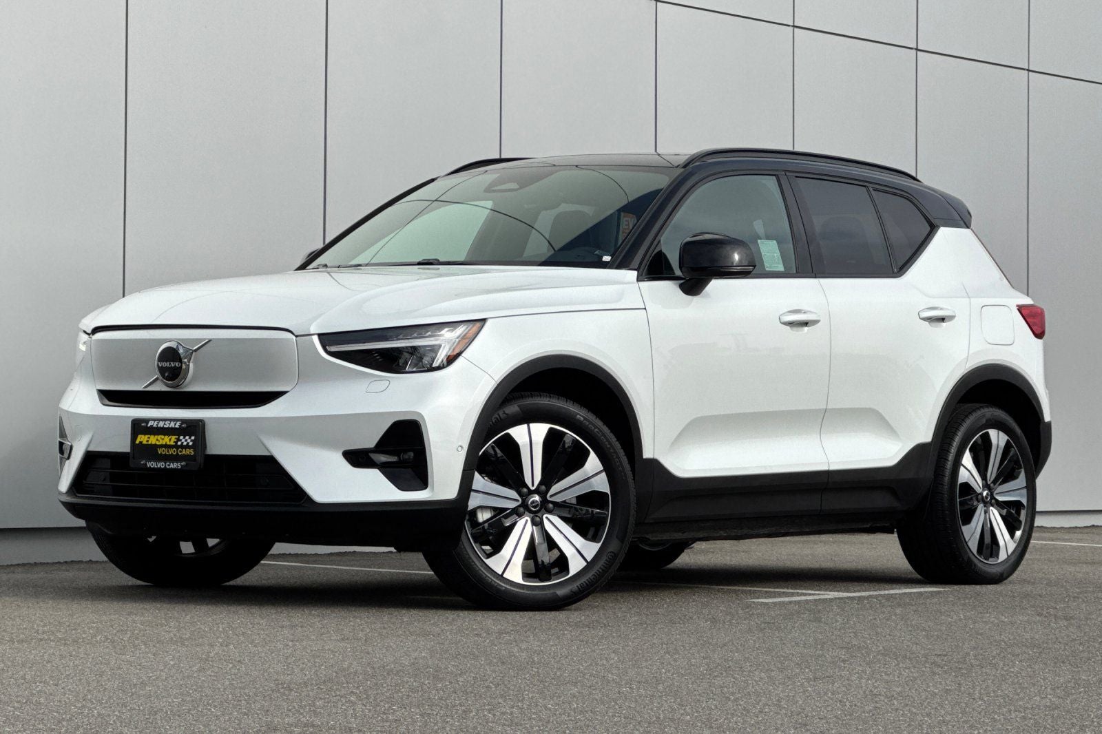 2023 Volvo XC40 Recharge Pure Electric Twin Plus
