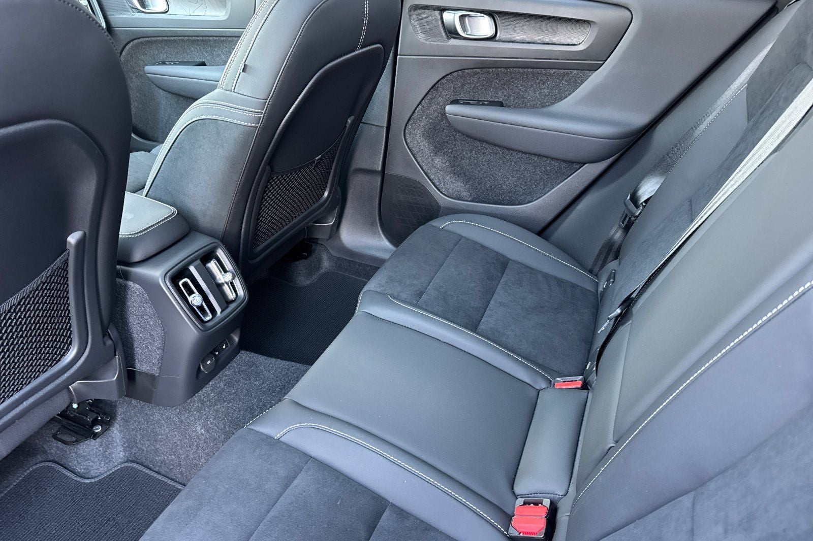 2023 Volvo XC40 Recharge Pure Electric Twin Plus