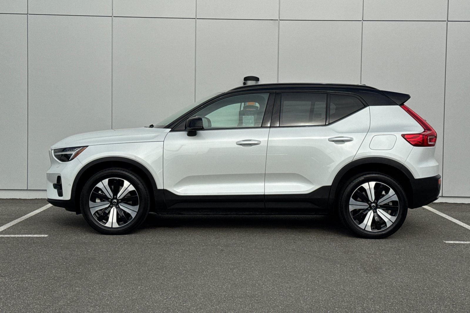 2023 Volvo XC40 Recharge Pure Electric Twin Plus