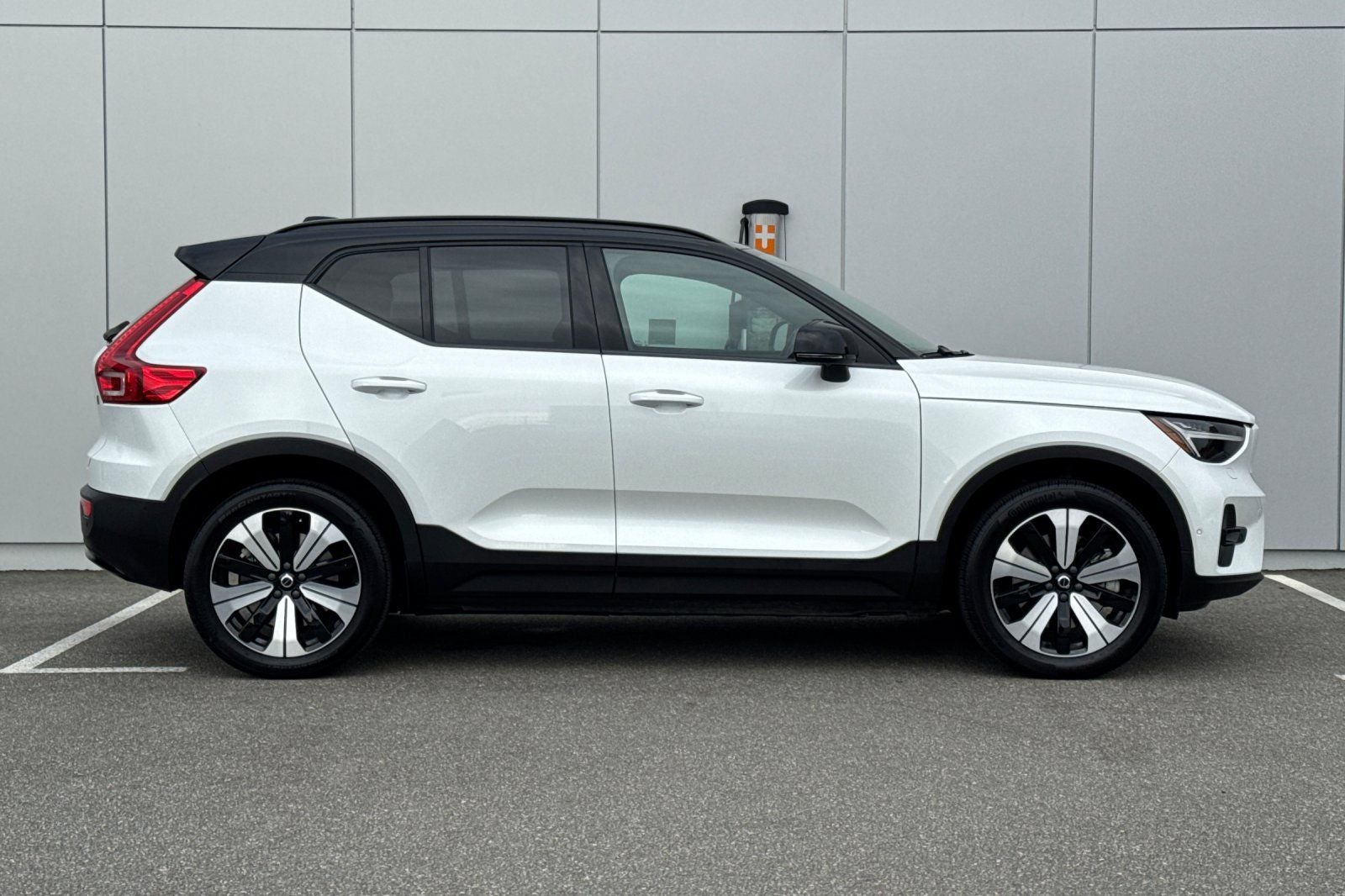 2023 Volvo XC40 Recharge Pure Electric Twin Plus