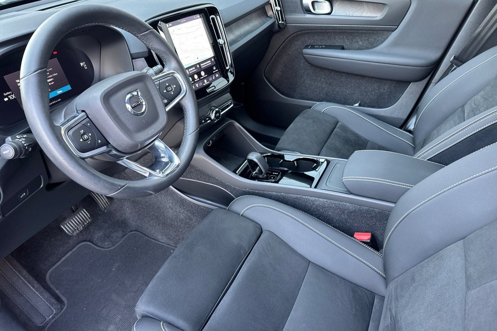 2023 Volvo XC40 Recharge Pure Electric Twin Plus