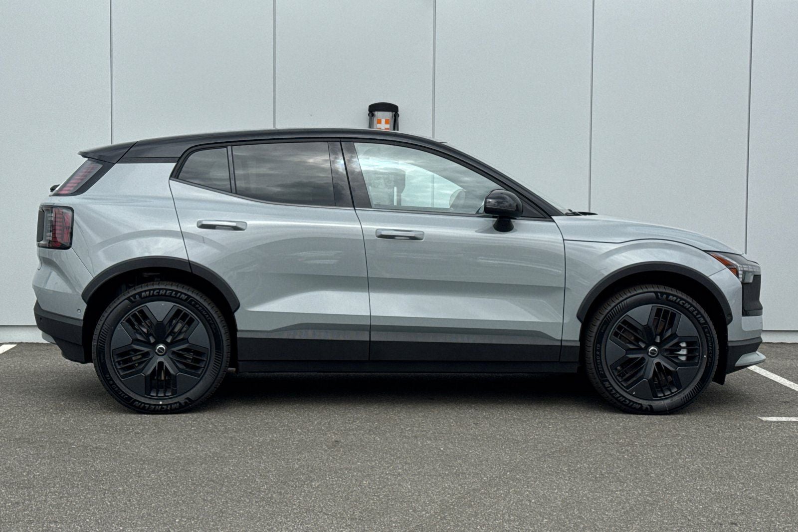 2026 Volvo EX30 Twin Motor Cross Country Ultra